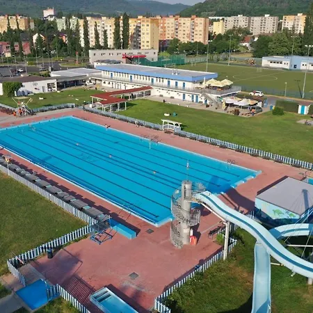 אכסניה A Cykloubytovna Koupaliste